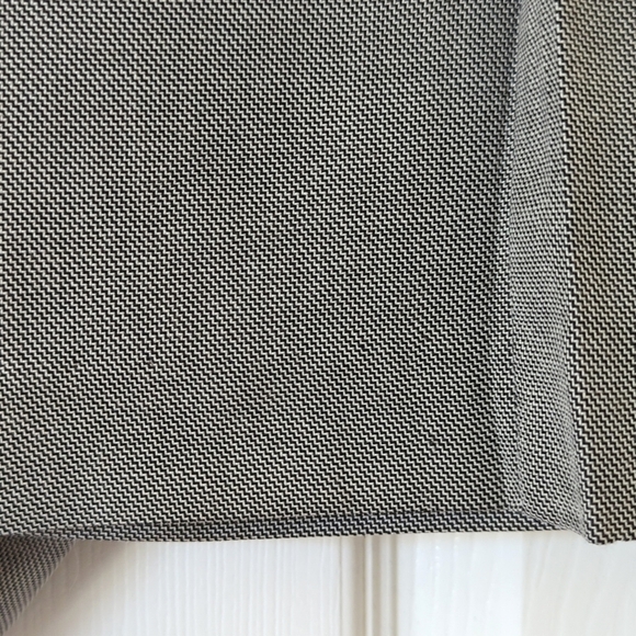 Express 90's Vintage Lightweight Chevron Knit High Waist Pleat Wide Leg Shorts 5 - Picture 7 of 14